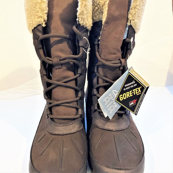 Clark's Active Air Shoes | Boots Clark's Nwt Women 7 Brown Gore-Text Insulated Waterproof Suede Leather | Color: Brown | Size: 7 | Britmat8's Closet
